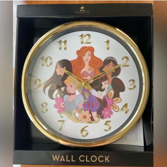 NWT NIB Disney Princess Gold Rimmed Circle Wall Clock - Picture 1 of 3
